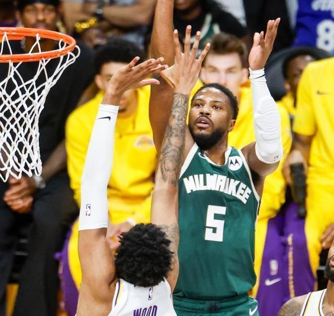 严密的防守 严密的防守